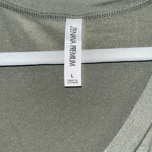 Colorblock Tee - Picture 2 of 3